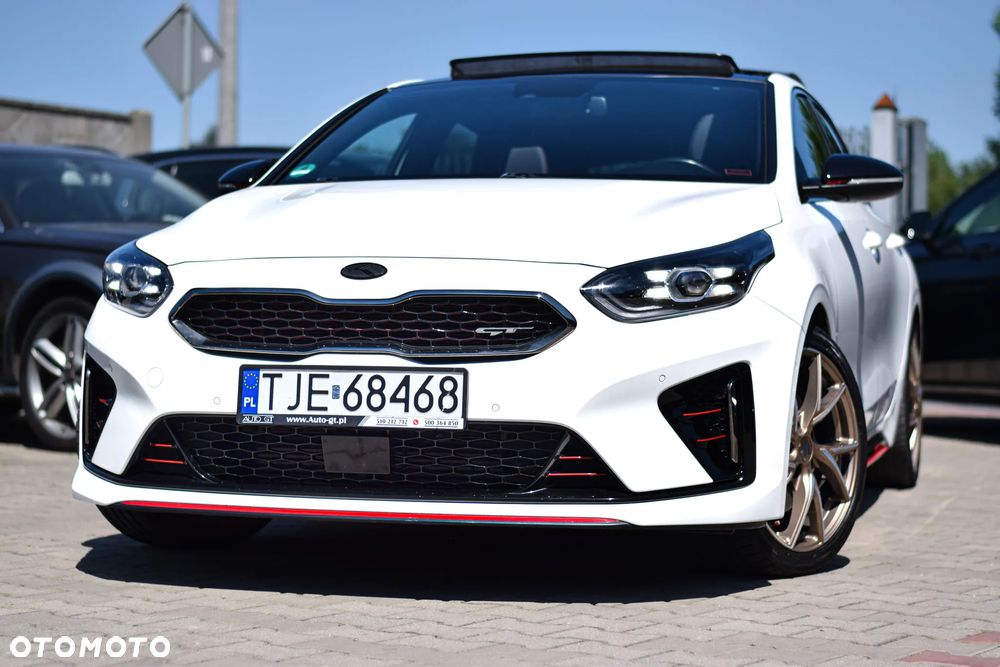 Kia ProCeed 1.6 T-GDI GT DCT - 28