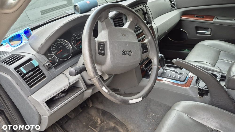 Jeep Grand Cherokee - 9