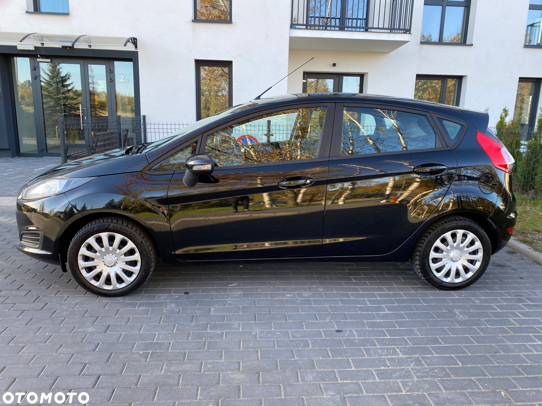 Ford Fiesta 1.25 Trend - 13