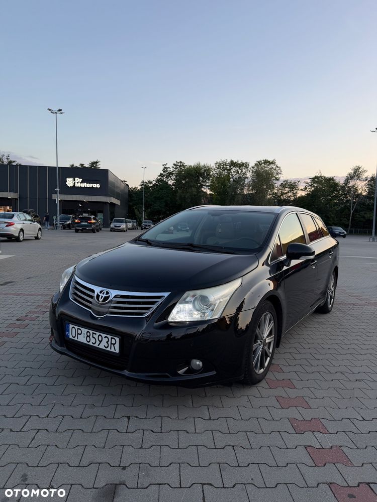 Toyota Avensis 2.2 D-4D Premium - 2