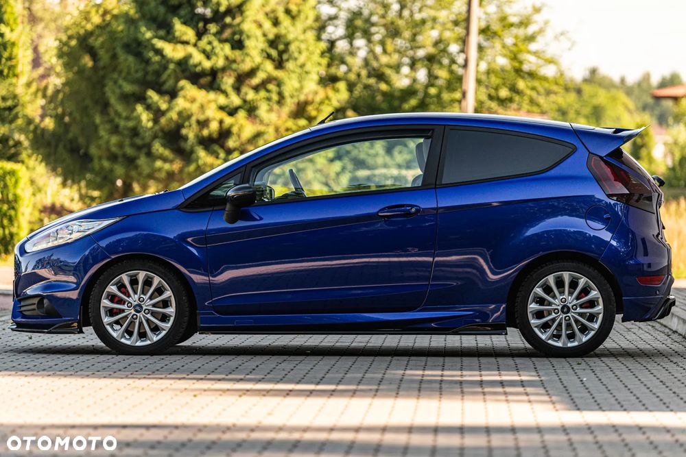 Ford Fiesta 1.6 EcoBoost ST - 15