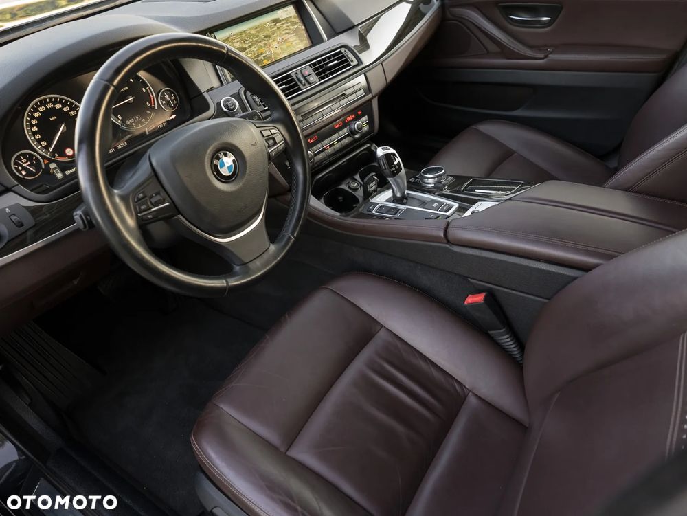 BMW Seria 5 520d Luxury Line - 25