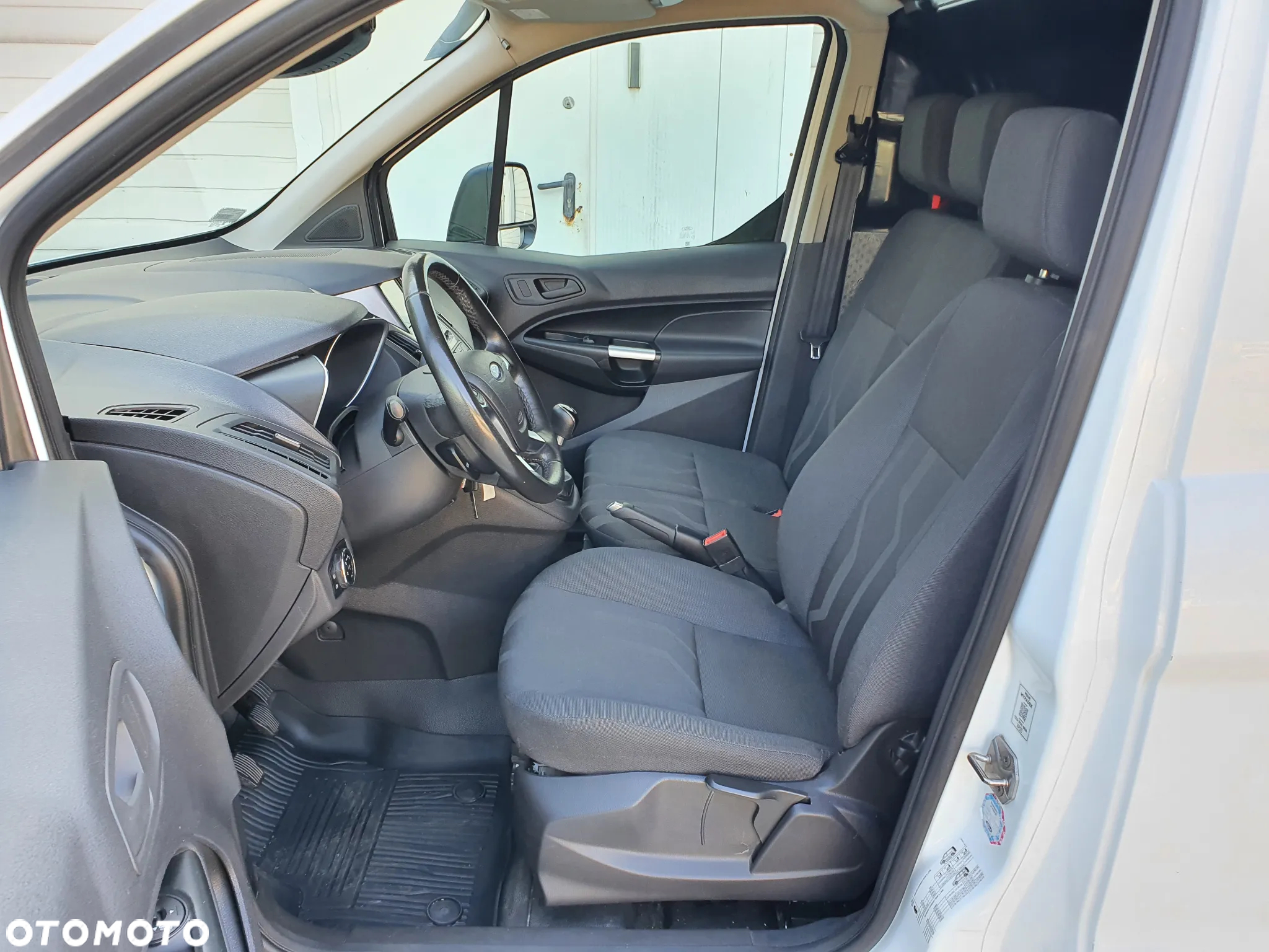 Ford Transit Connect - 22
