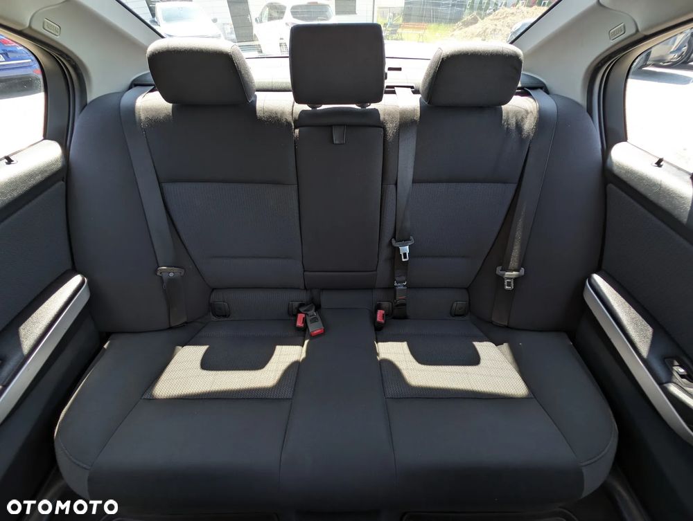 BMW Seria 3 320d Sport Line - 39