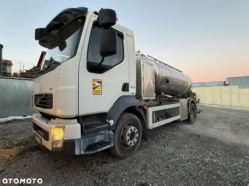 Volvo FL - 1