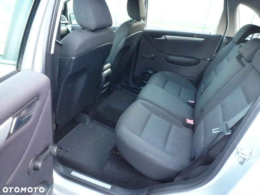 Mercedes-Benz Klasa B 170 BlueEFFICIENCY - 17