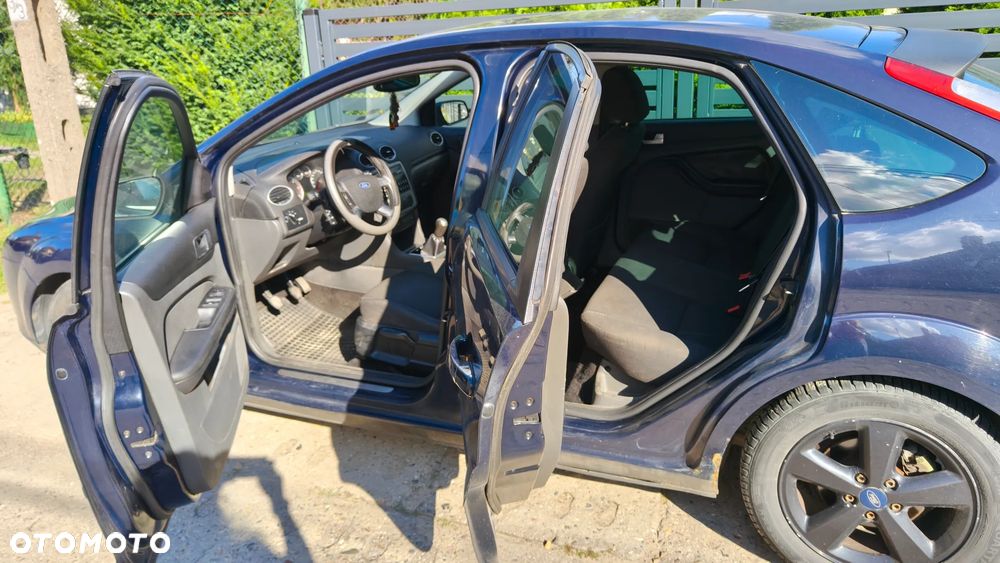 Ford Focus 1.6 TDCi DPF Titanium - 8