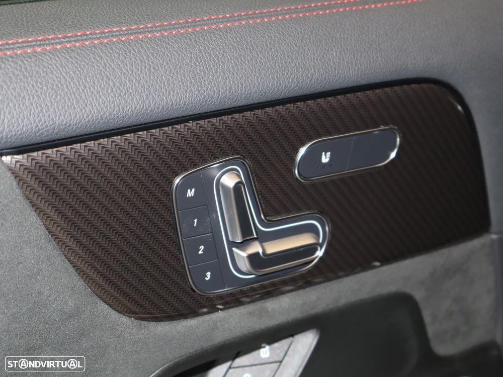 Mercedes-Benz GLA 250 e AMG Line - 20