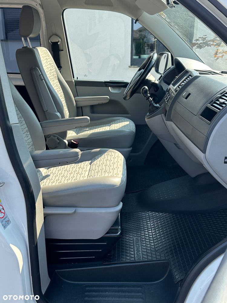 Volkswagen Transporter - 25