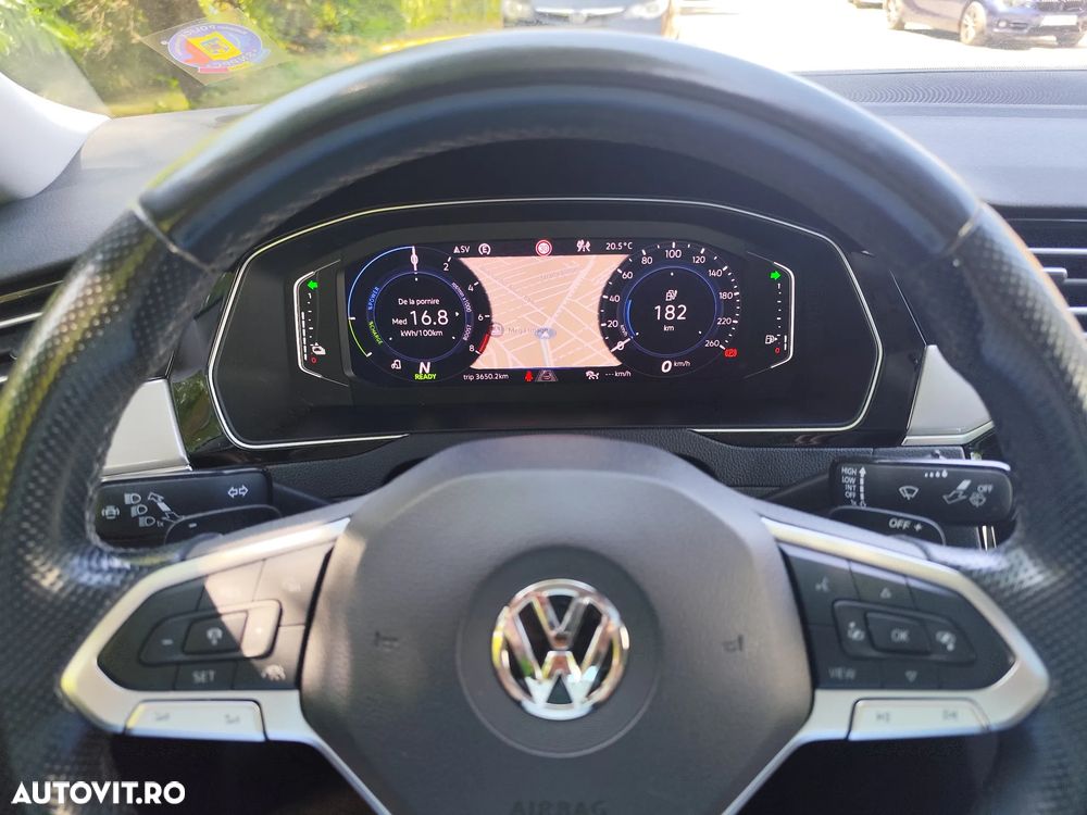 Volkswagen Passat - 6