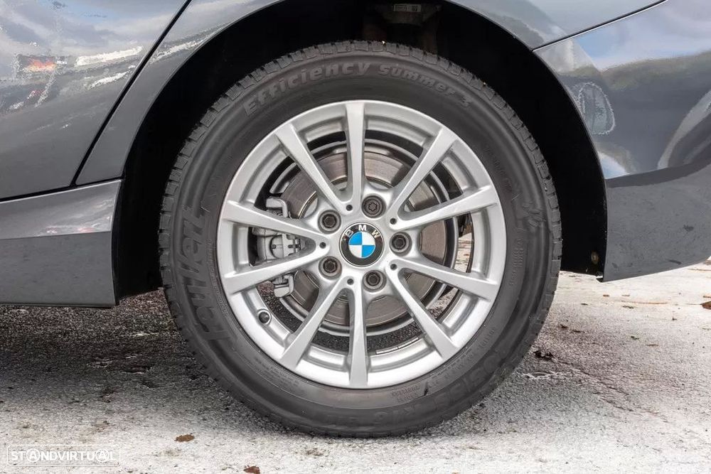 BMW 116 i Aut. Sport Line - 7