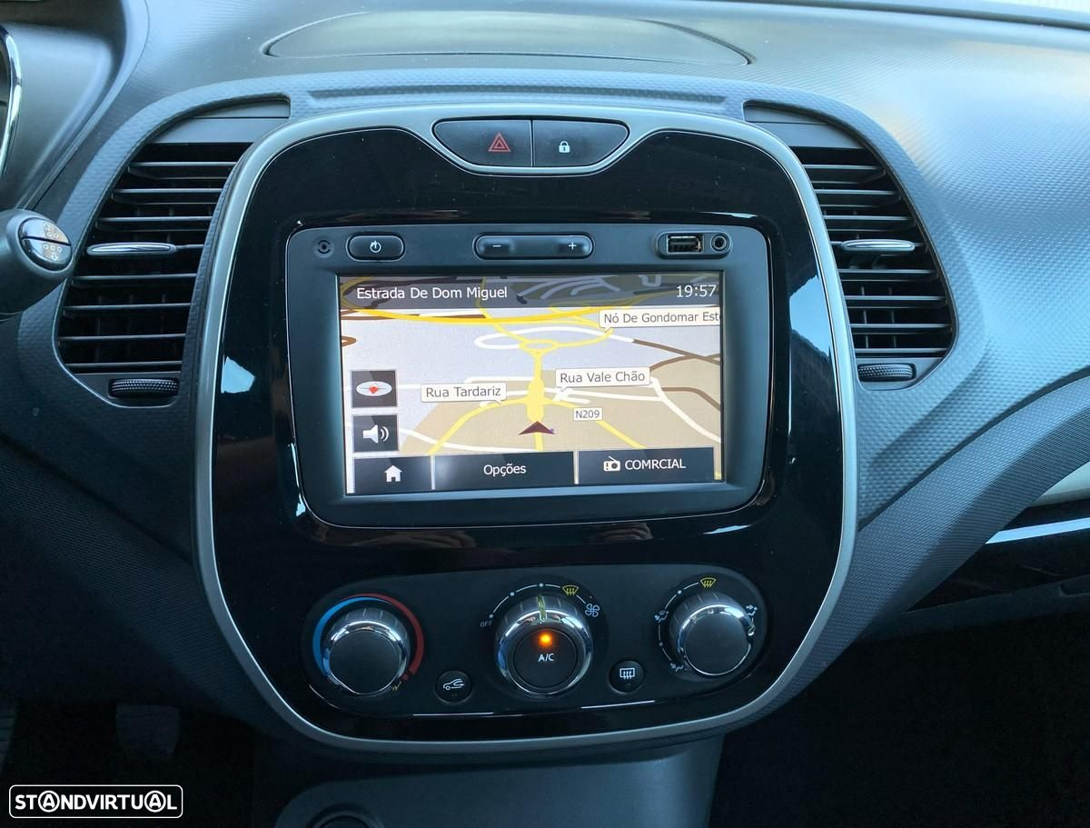 Renault Captur 1.5 dCi Exclusive - 19