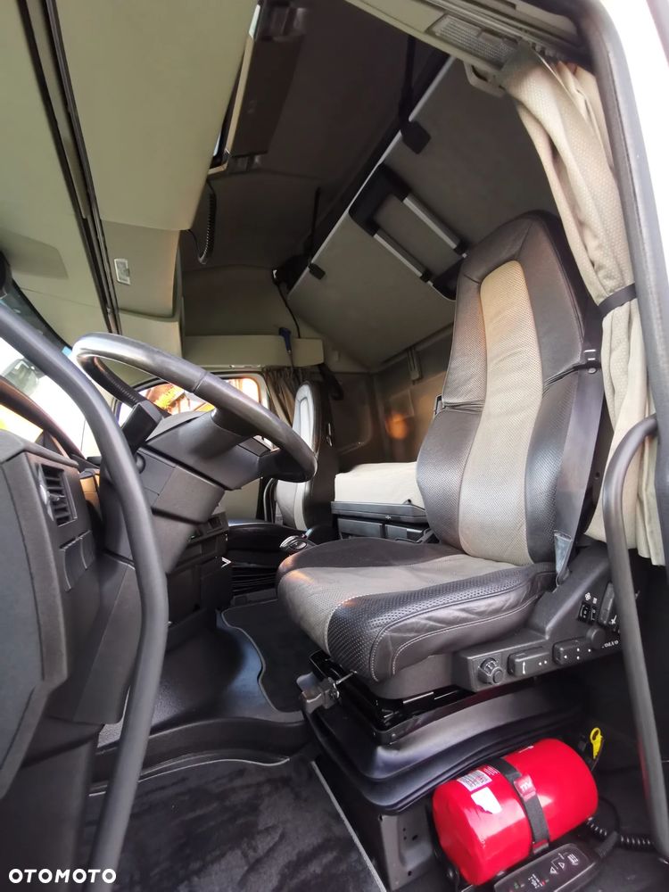 Volvo 2x FH 500 XXL GLOBETROTTER / WECON / 7.71M+7.71M / TANDEM / ZESTAW / SALON POLSKA / 1 WŁAŚCICIEL / PIĘKNY - 16