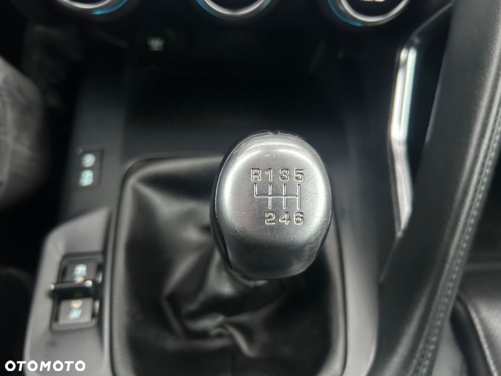 Jaguar E-Pace D150 R-Dynamic - 39