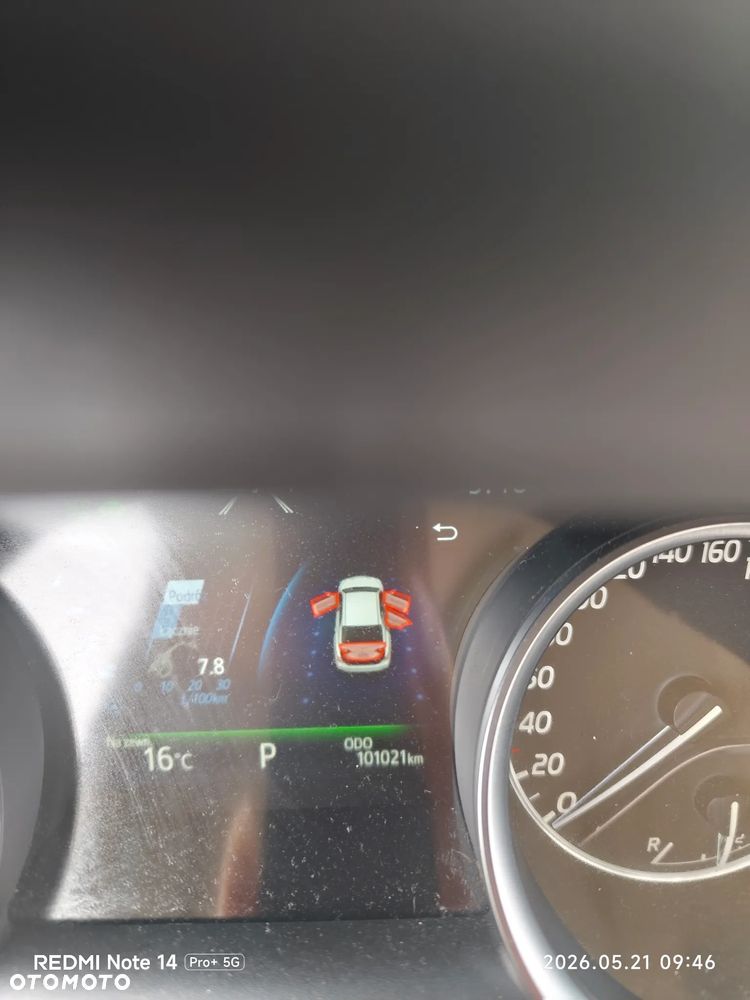 Toyota Camry 2.5 Hybrid Executive CVT - 23