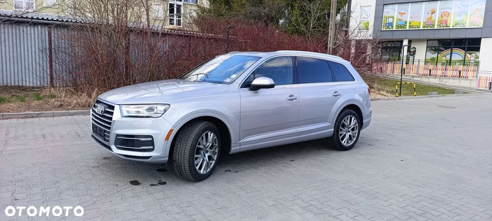 Audi Q7 - 6
