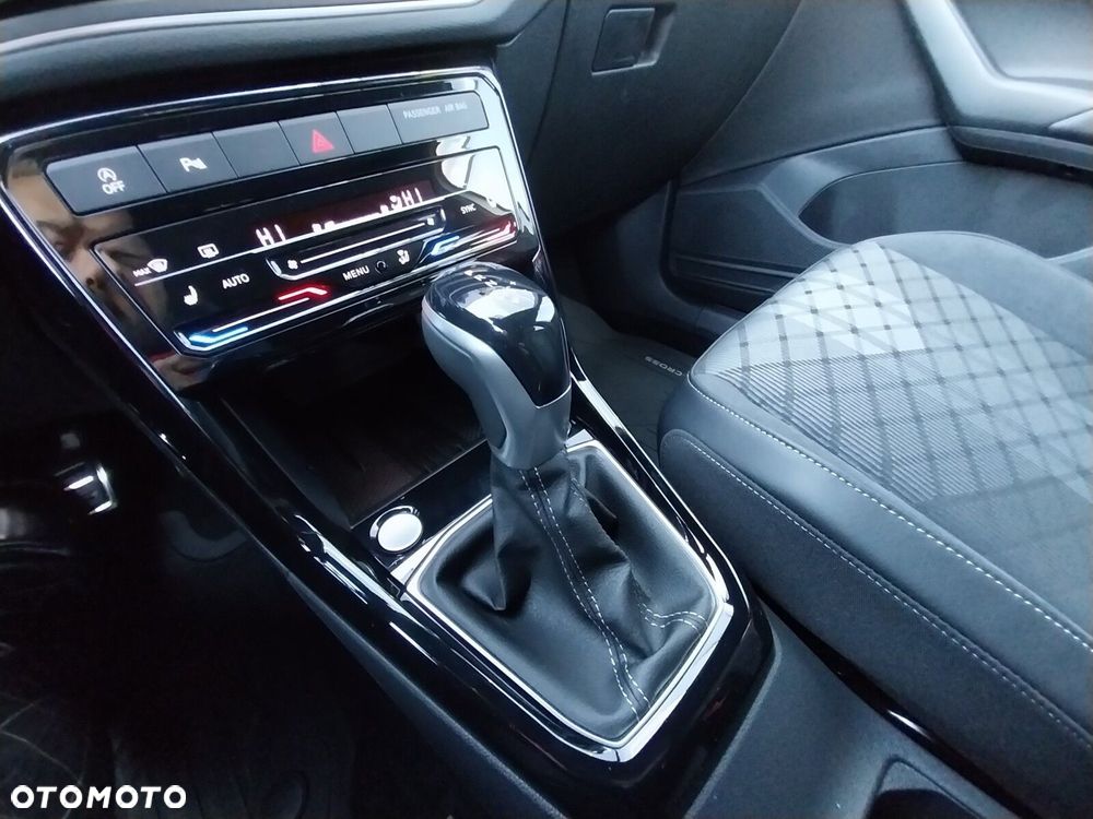 Volkswagen T-Cross - 30