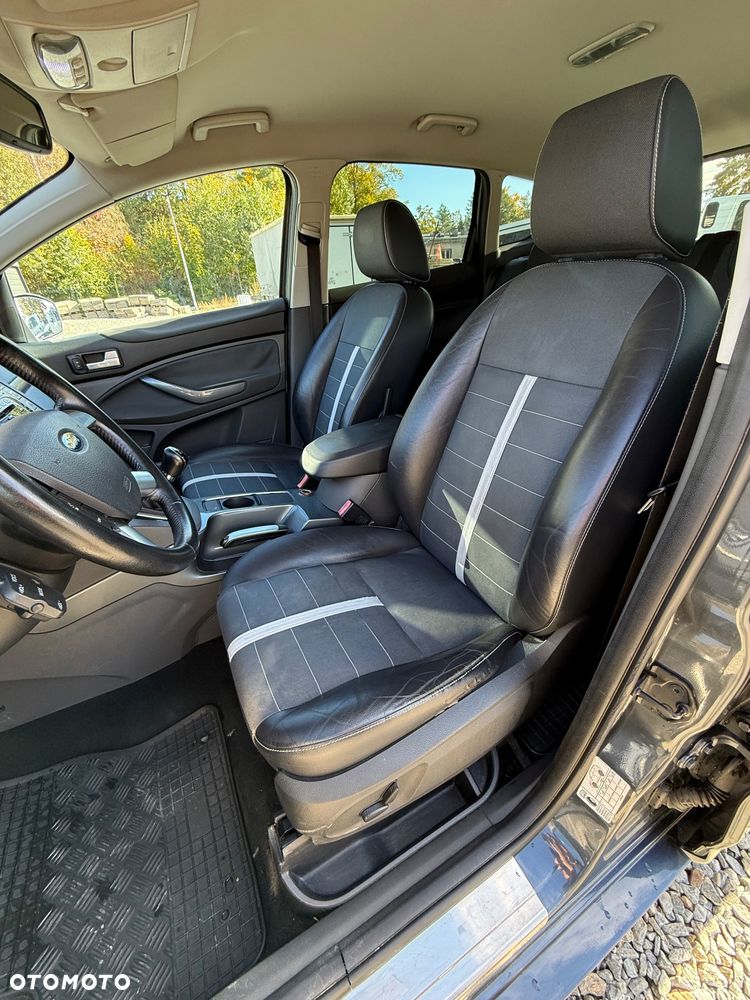 Ford Kuga 2.0 TDCi 4x4 Titanium - 9