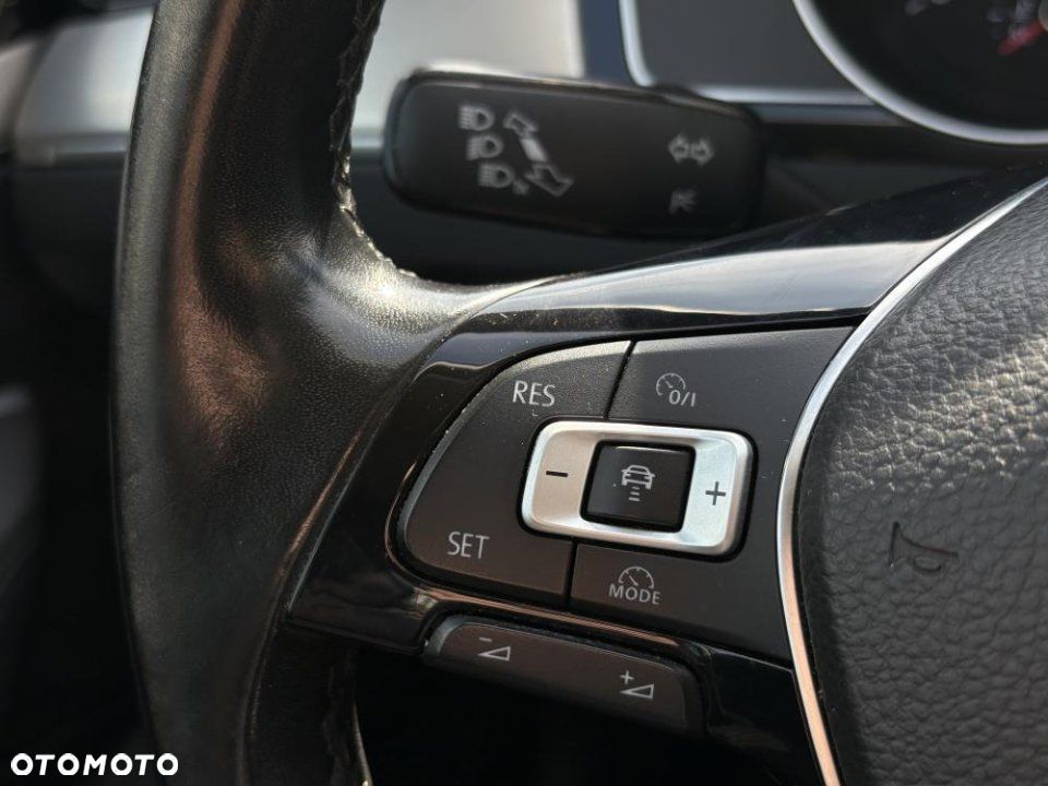 Volkswagen Passat - 10