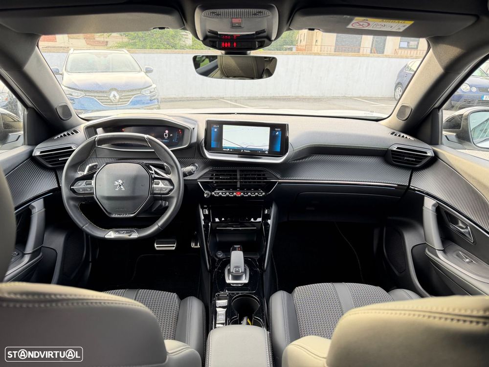 Peugeot 2008 1.2 PureTech GT Pack EAT8 - 39