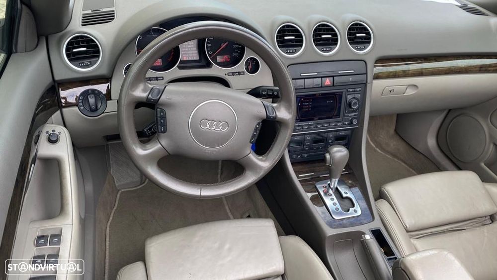 Audi A4 Cabrio 2.5 TDI Multit. Exc. - 7