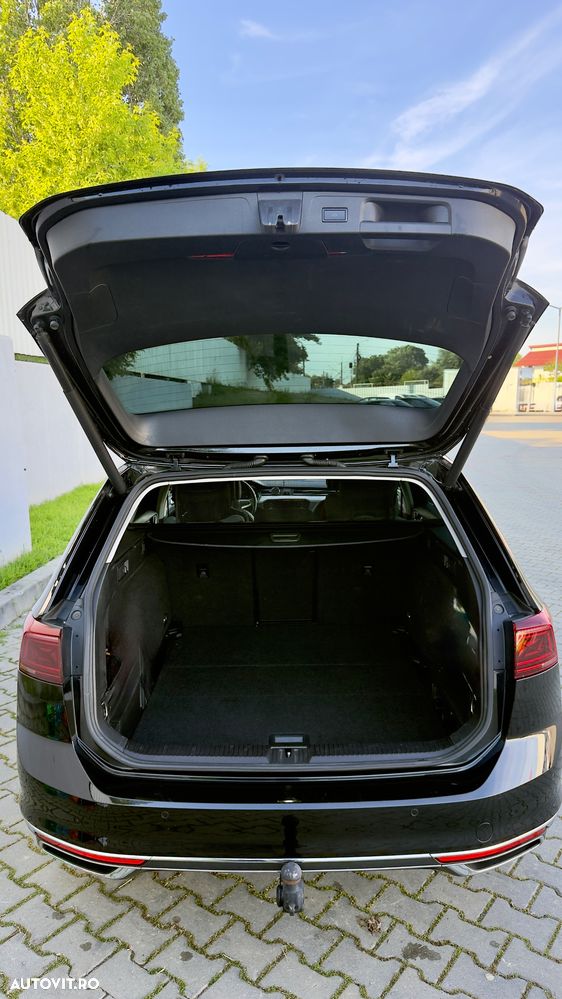 Volkswagen Passat 2.0 TSI OPF DSG 4Motion Elegance - 14