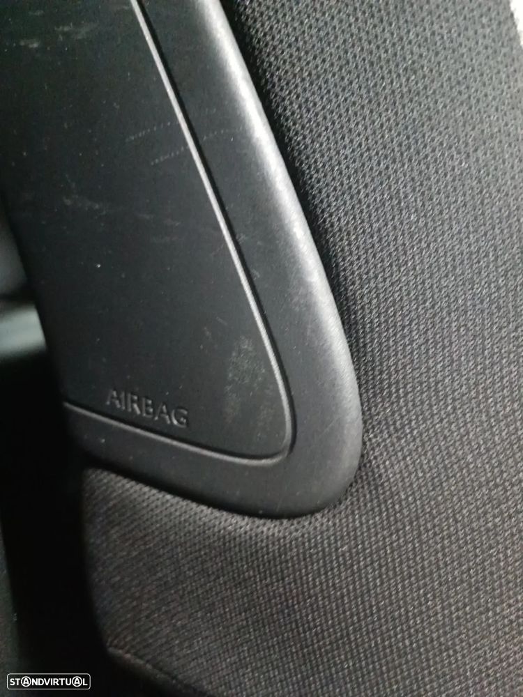 Toyota Aygo X Play - 10