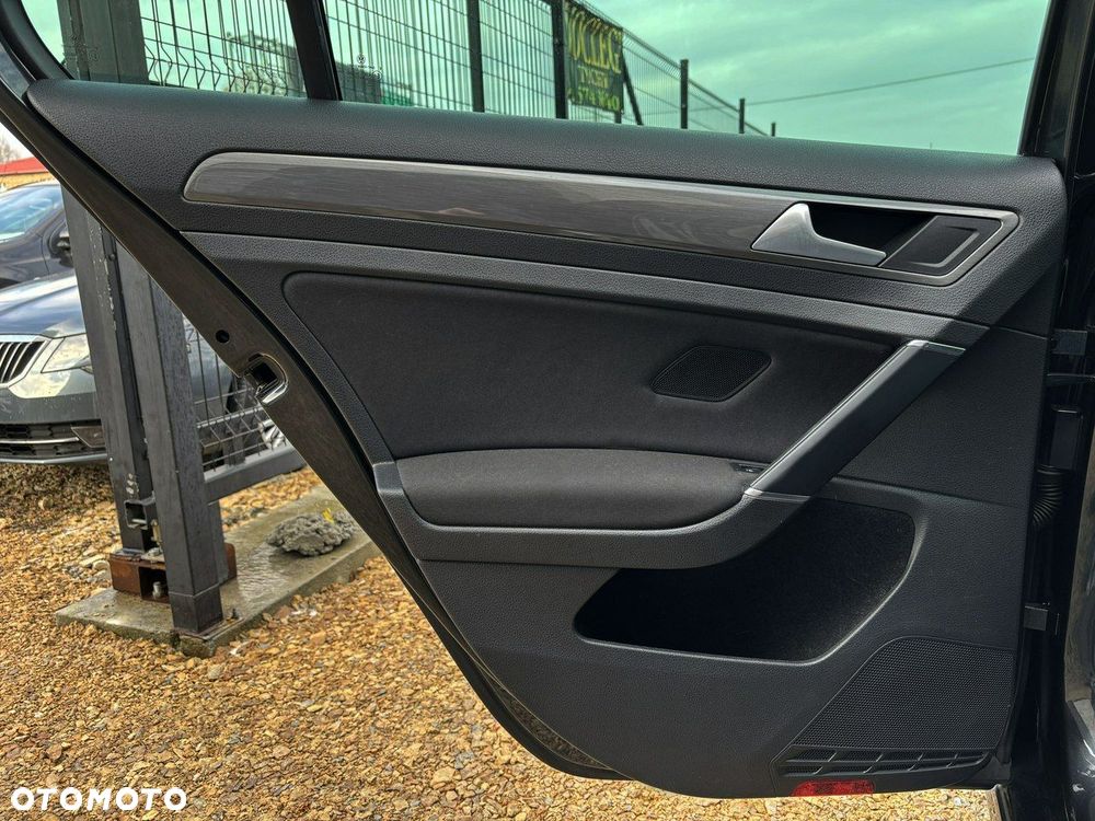 Volkswagen Golf 1.4 TSI BMT Highline - 20