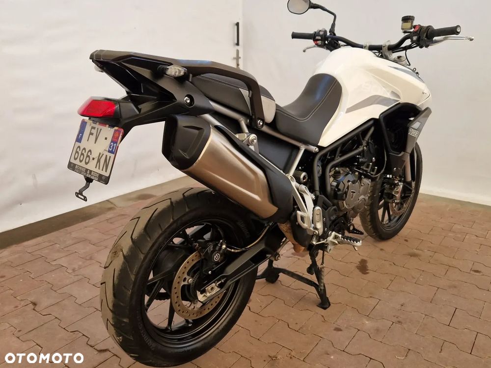 Triumph Tiger - 10