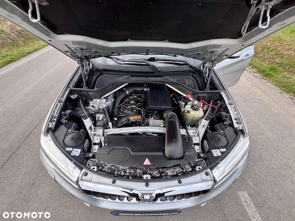 BMW X5 3.5i xDrive - 11