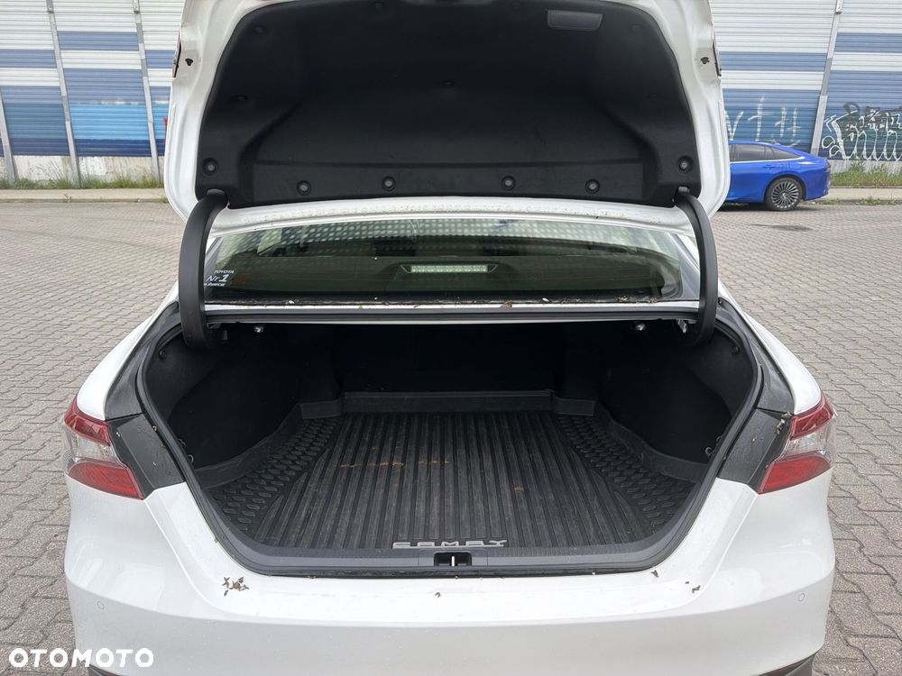 Toyota Camry 2.5 Hybrid Comfort CVT - 14