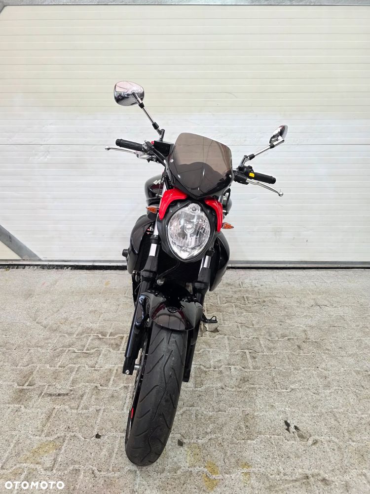 Suzuki Gladius - 22