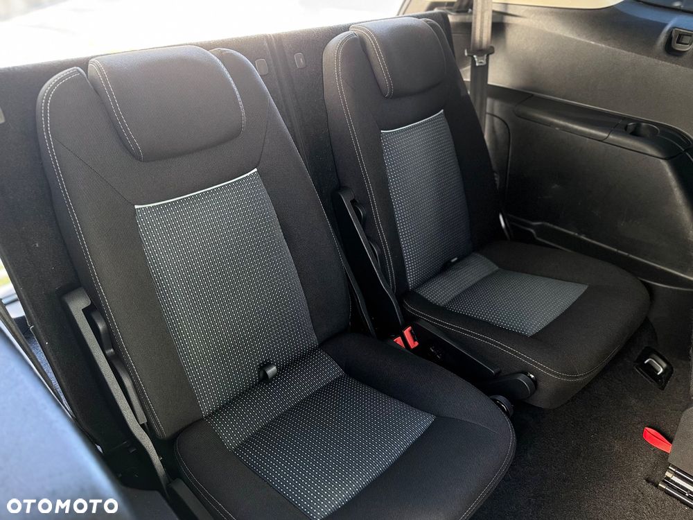 Ford S-Max - 24