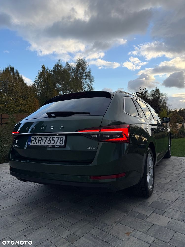 Skoda Superb 2.0 TDI SCR 4x4 Style DSG - 11