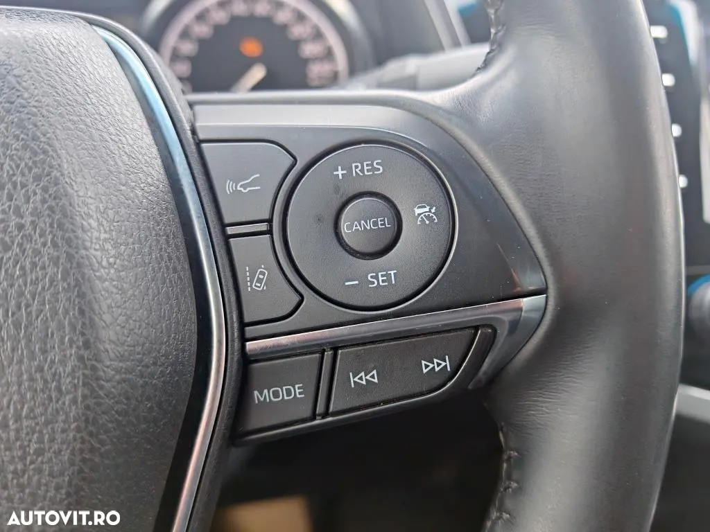 Toyota Camry 2.5 Hybrid Dynamic - 30