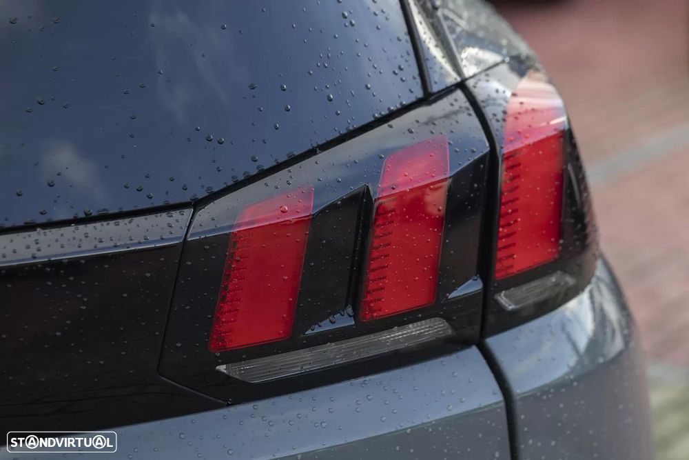 Peugeot 5008 1.5 BlueHDi Active Pack EAT8 - 24