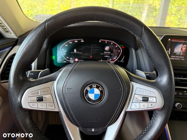 BMW Seria 8 - 11