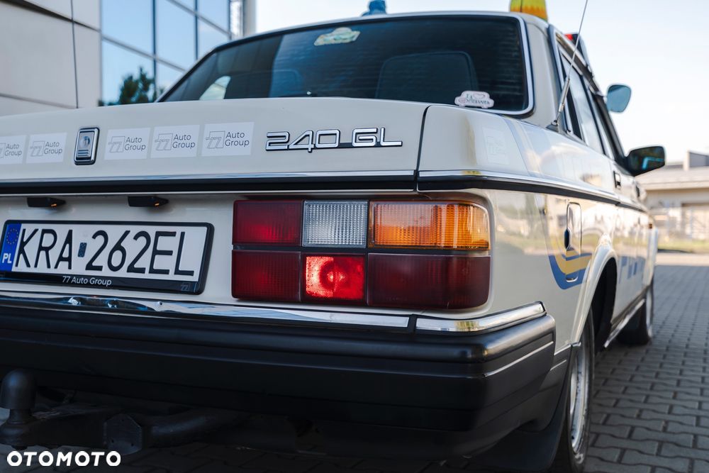 Volvo Seria 200 - 17