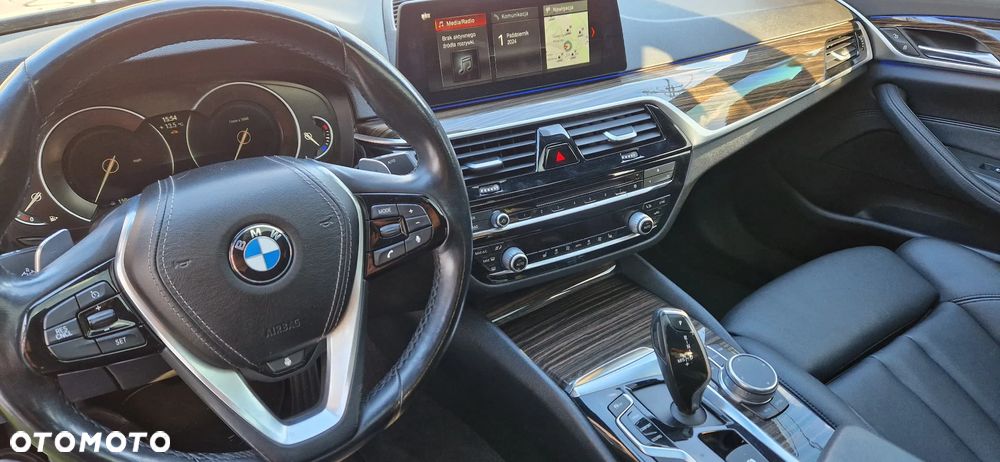 BMW Seria 5 530i xDrive - 12