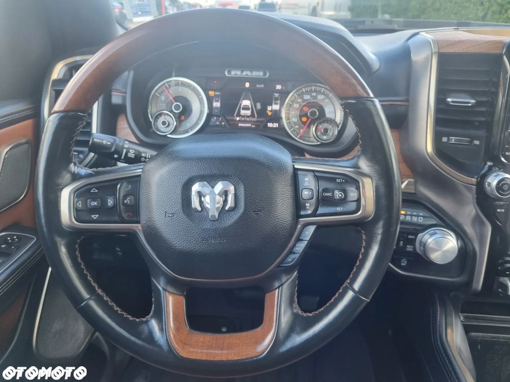 Dodge RAM 5.7 4x4 - 30