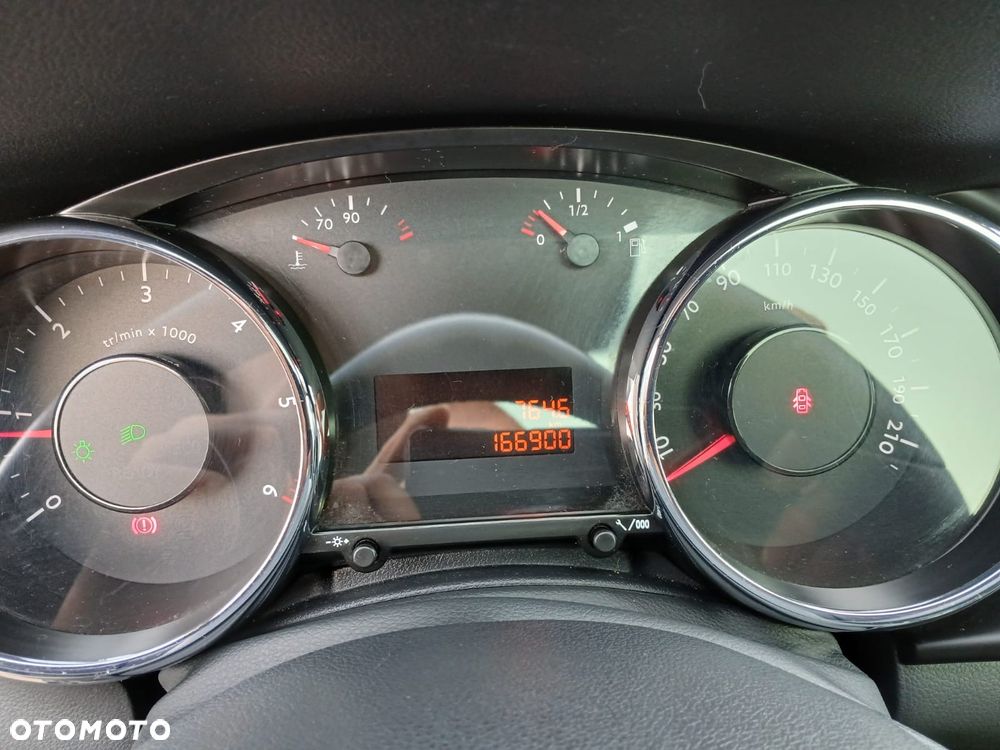 Peugeot 3008 2.0 HDi Active - 8