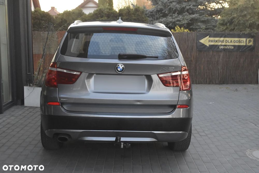 BMW X3 xDrive20i Advantage - 23