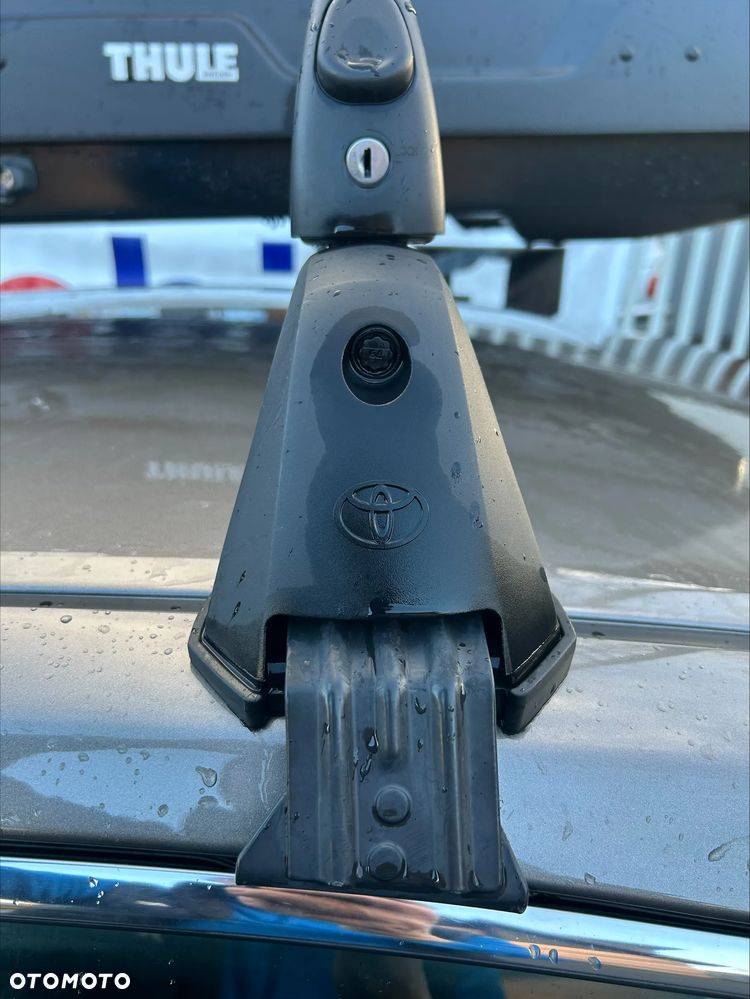 Toyota Avensis 2.0 Style MS - 14