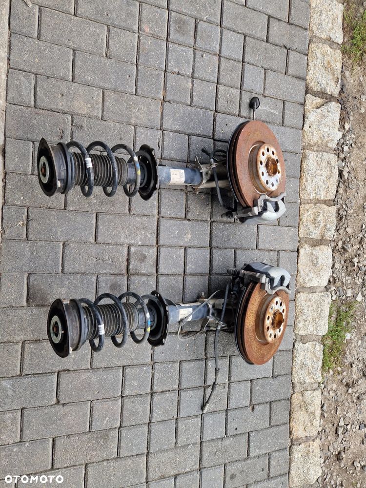 AMORTYZATORY MCPHERSON ZWROTNICA VW PASSAT B8 LIFT 2021r - 2