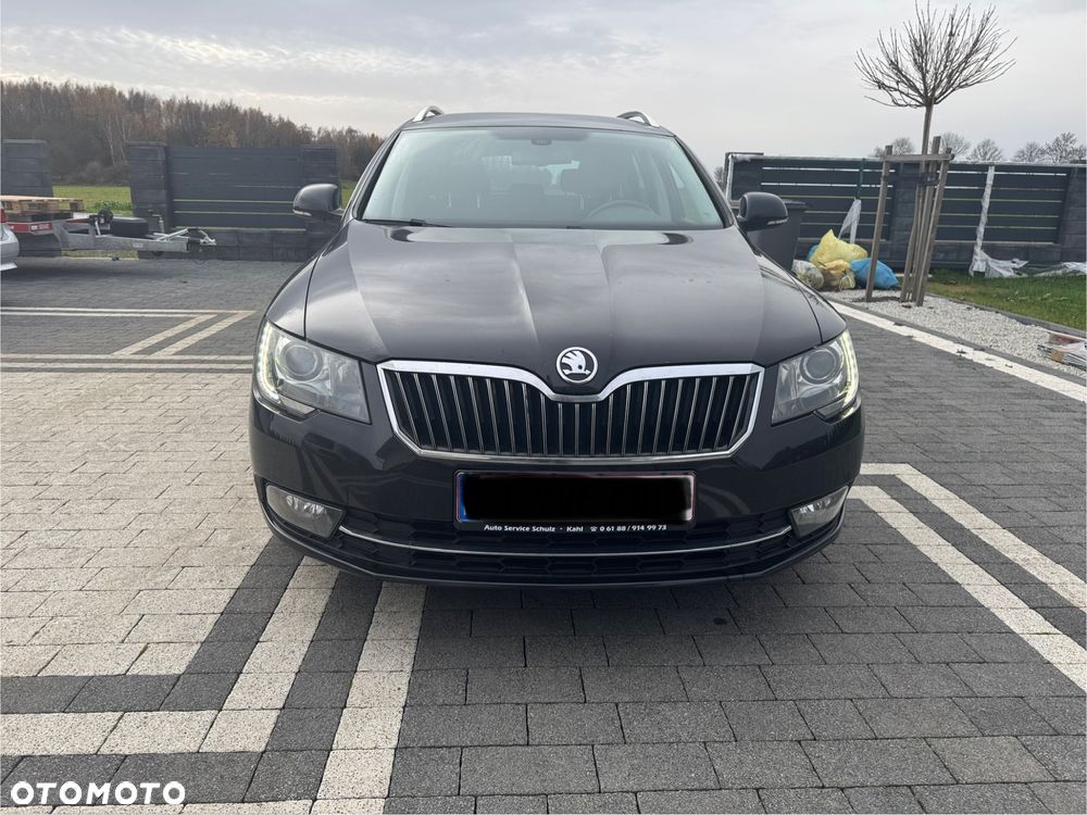 Skoda Superb 2.0 TDI Elegance - 2