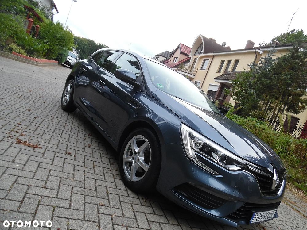 Renault Megane ENERGY TCe 100 PLAY - 17