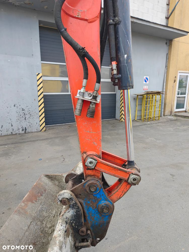 Kubota U-27 - 24