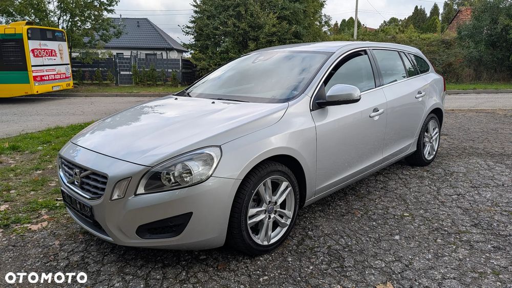 Volvo V60 D4 Business Edition - 1