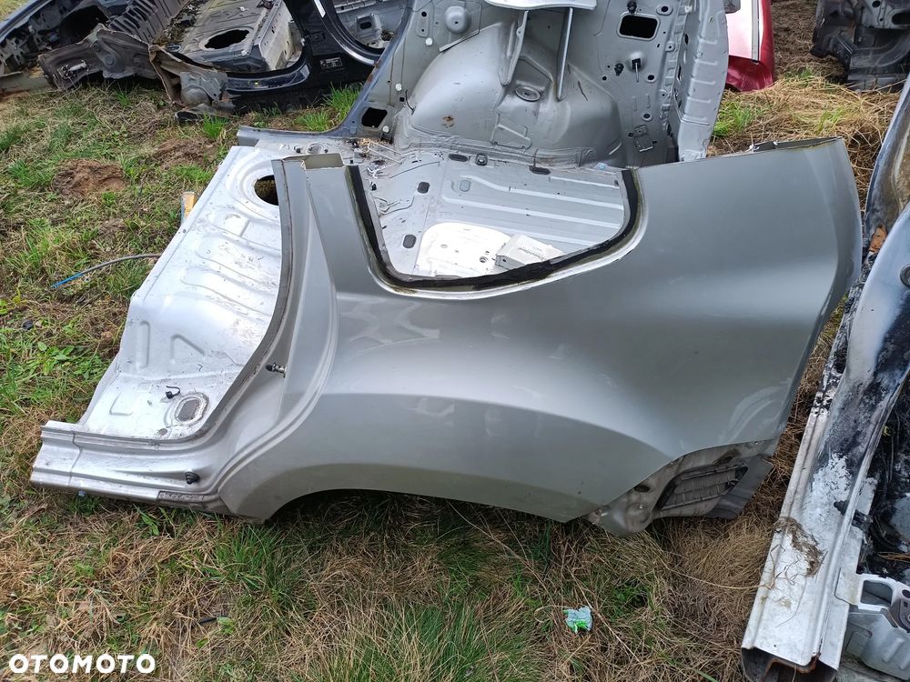 3 KOLORY BŁOTNIK ĆWIARTKA LEWY PRAWY TYŁ DACIA DUSTER I - 1