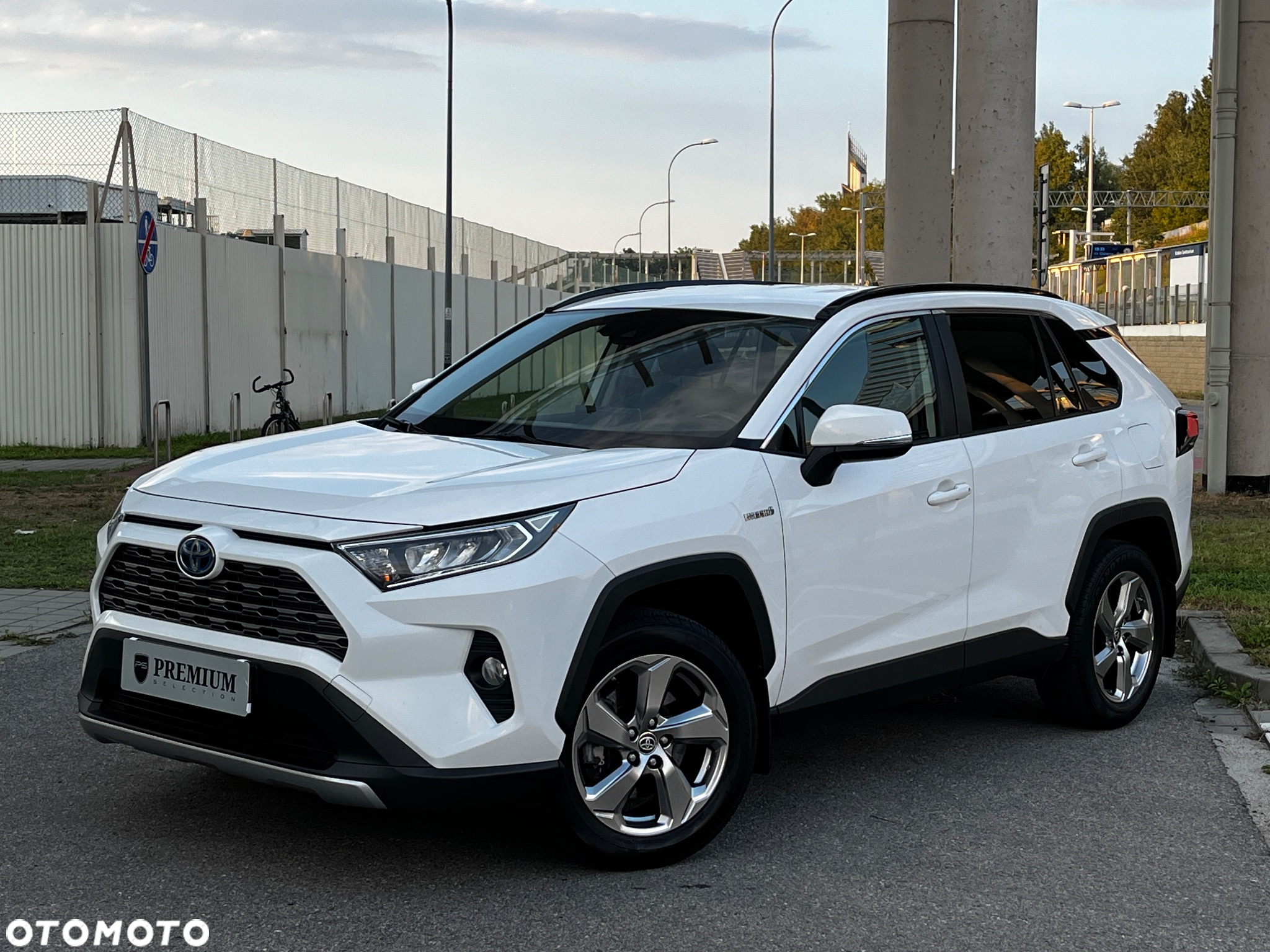 Toyota RAV4 2.5 Hybrid Comfort 4x2 - 4